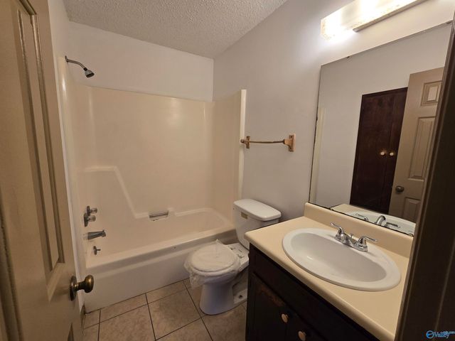 6207 Friar Tuck Drive NW, Huntsville, AL 35806