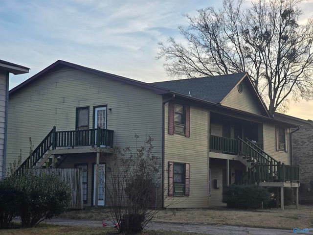 6207 Friar Tuck Drive NW, Huntsville, AL 35806