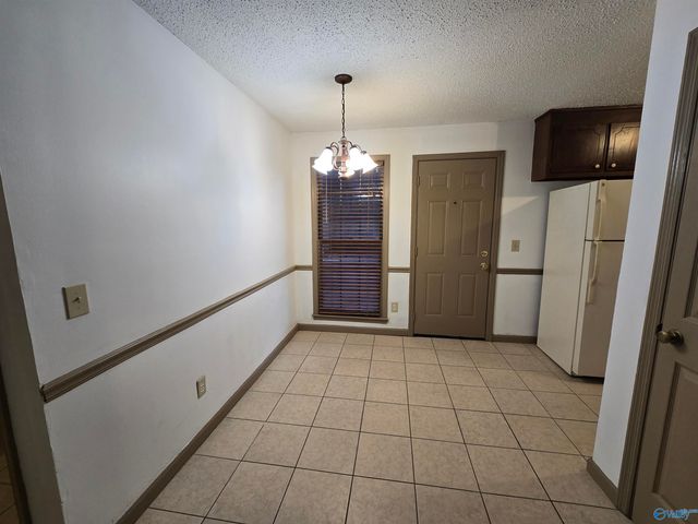 6207 Friar Tuck Drive NW, Huntsville, AL 35806