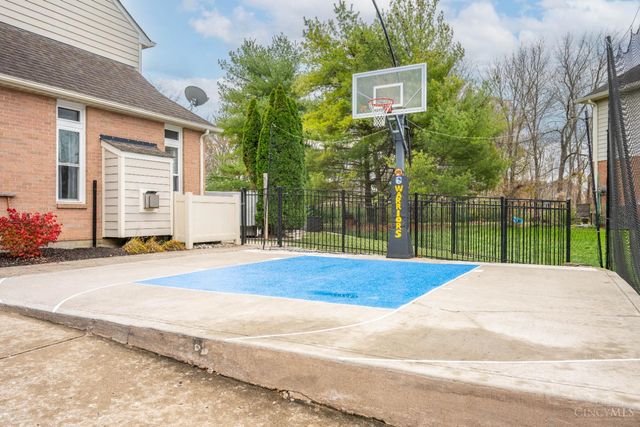 5335 Conifer Drive, Mason, OH 45040