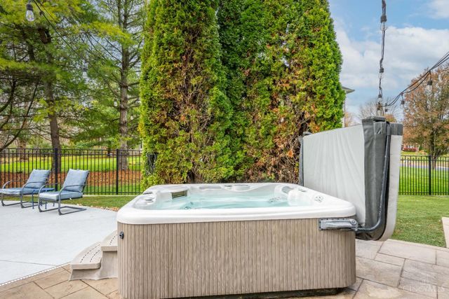 5335 Conifer Drive, Mason, OH 45040