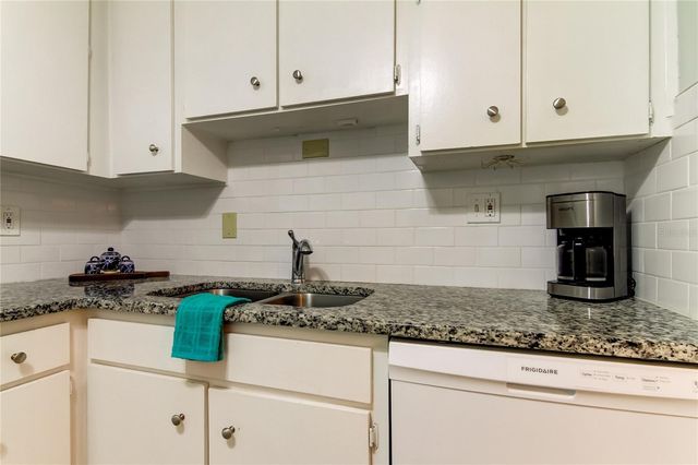 2700 BAYSHORE BOULEVARD 2310, Dunedin, FL 34698