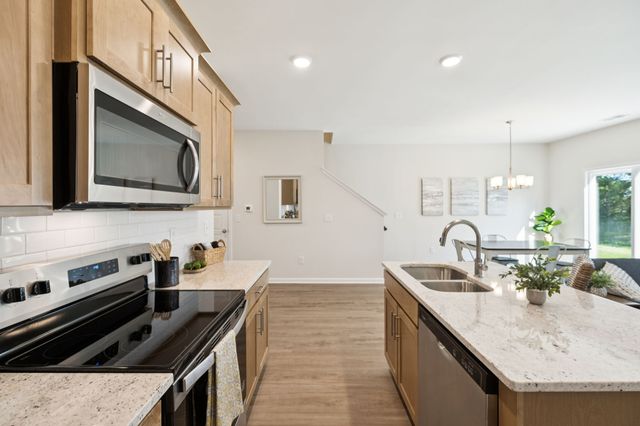 351 Carver Connection, Lebanon, TN 37087