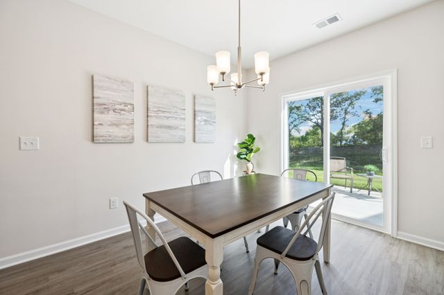 351 Carver Connection, Lebanon, TN 37087