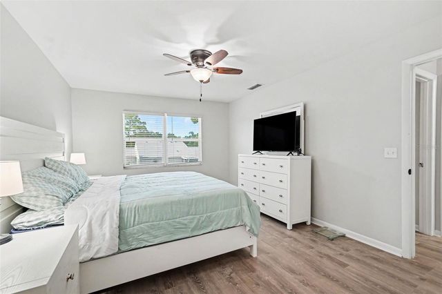3267 39TH STREET S B, St Petersburg, FL 33711