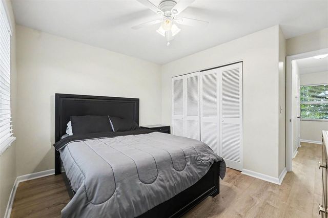 3267 39TH STREET S B, St Petersburg, FL 33711