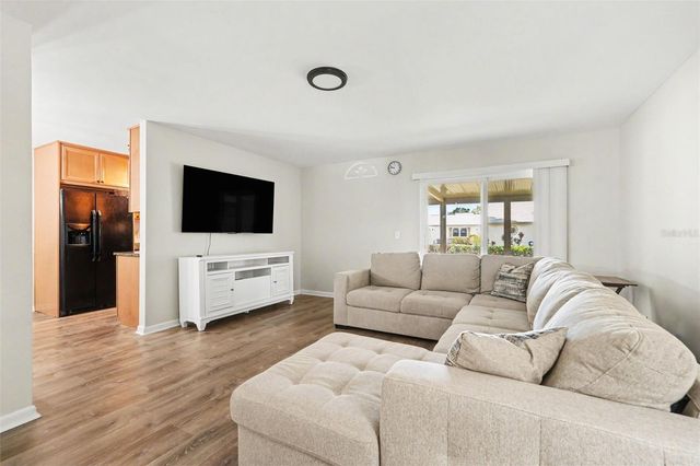 3267 39TH STREET S B, St Petersburg, FL 33711