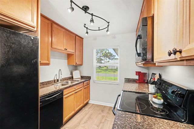 3267 39TH STREET S B, St Petersburg, FL 33711