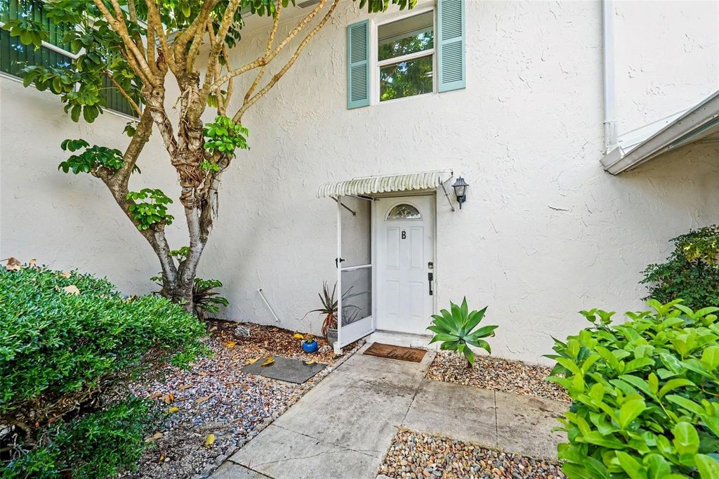 3267 39TH STREET S B, St Petersburg, FL 33711