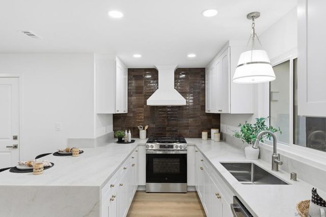 5581 Mount Acara Dr, San Diego, CA 92111