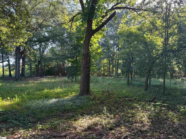 W Georgia Road, Simpsonville, SC 29680