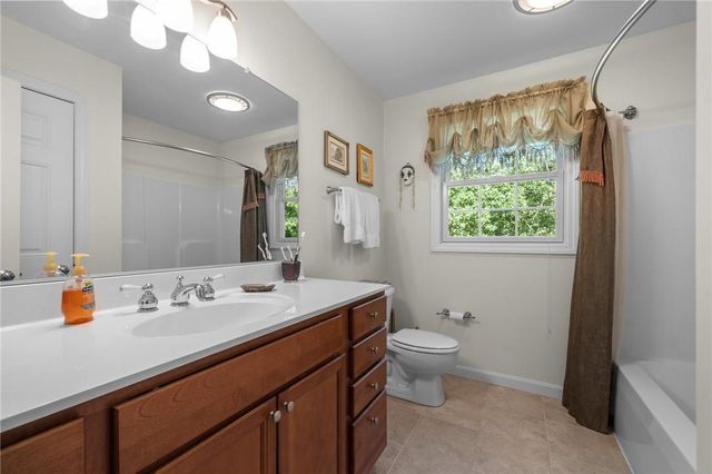 79 Clearview Drive, Richmond, RI 02892