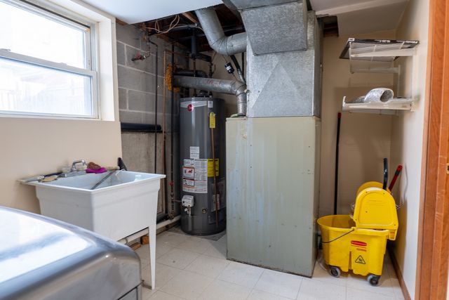 4543 N Kildare Avenue, Chicago, IL 60630