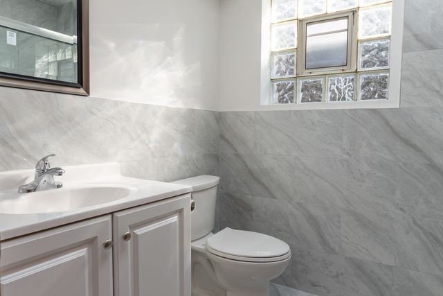 4543 N Kildare Avenue, Chicago, IL 60630