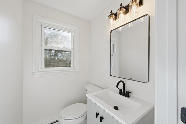 25L English Range Road B, Derry, NH 03038