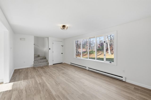 25L English Range Road B, Derry, NH 03038