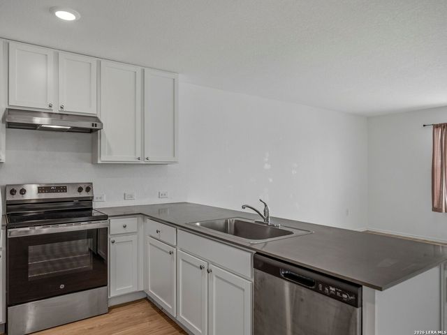 1123 Janzen, San Antonio, TX 78221