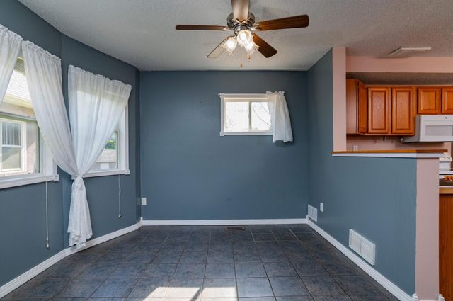 864 Lawson Avenue E, Saint Paul, MN 55106