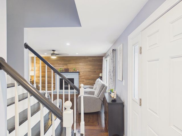 350 Lake Street, Nashua, NH 03060