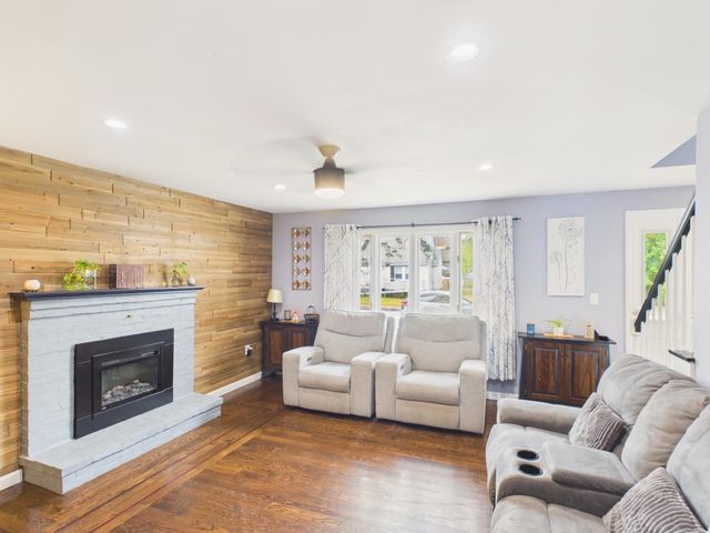 350 Lake Street, Nashua, NH 03060
