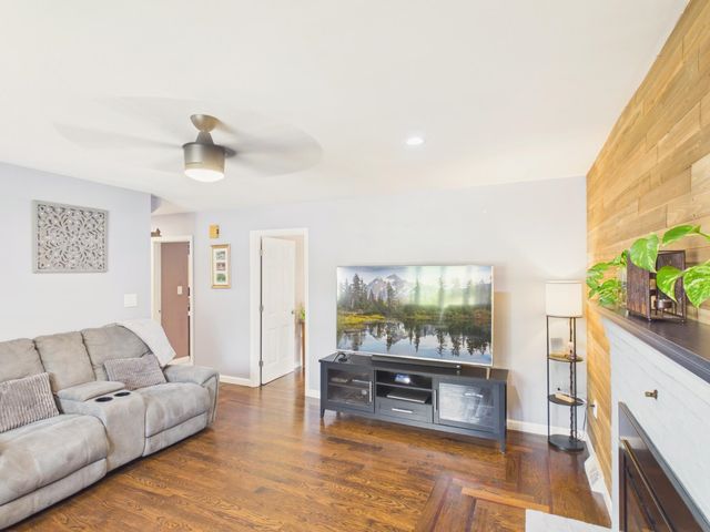 350 Lake Street, Nashua, NH 03060