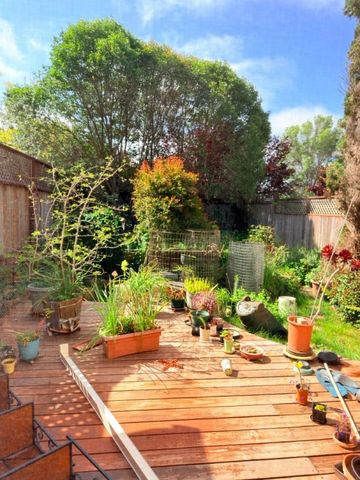 2335 17th Avenue, Santa Cruz, CA 95062