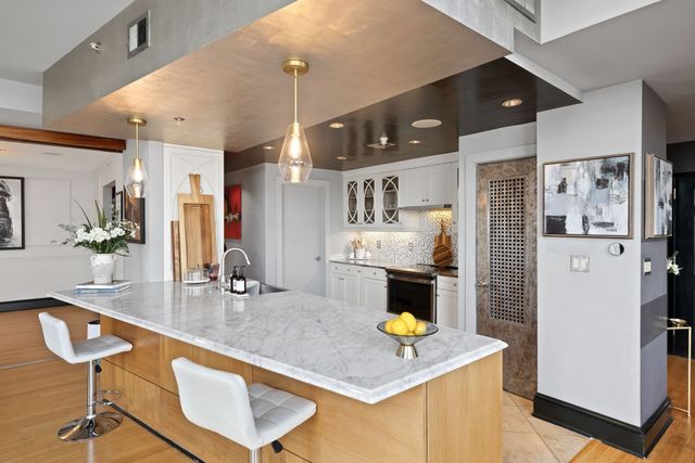 555 Church St Apt 2301, Nashville, TN 37219
