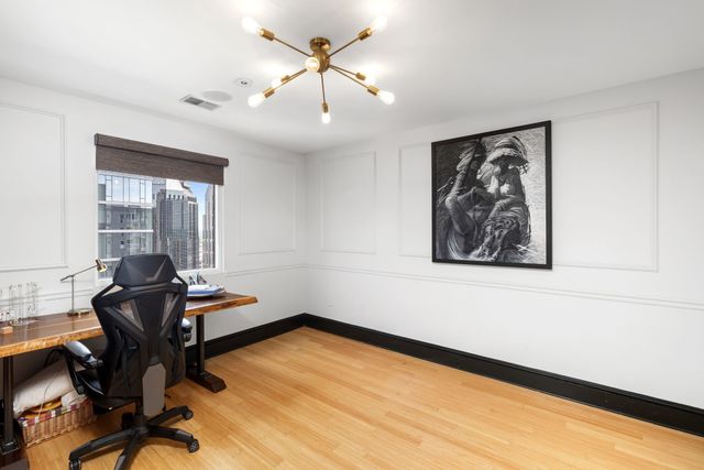 555 Church St Apt 2301, Nashville, TN 37219