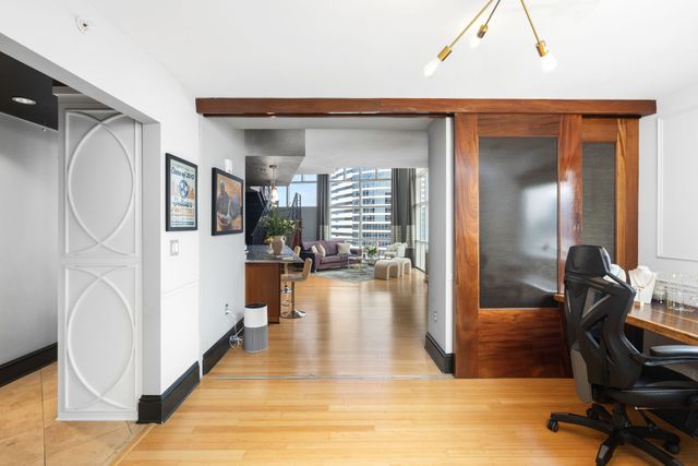 555 Church St Apt 2301, Nashville, TN 37219