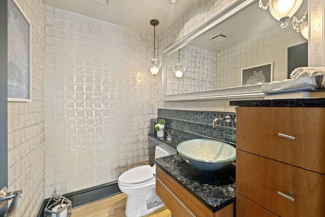 555 Church St Apt 2301, Nashville, TN 37219