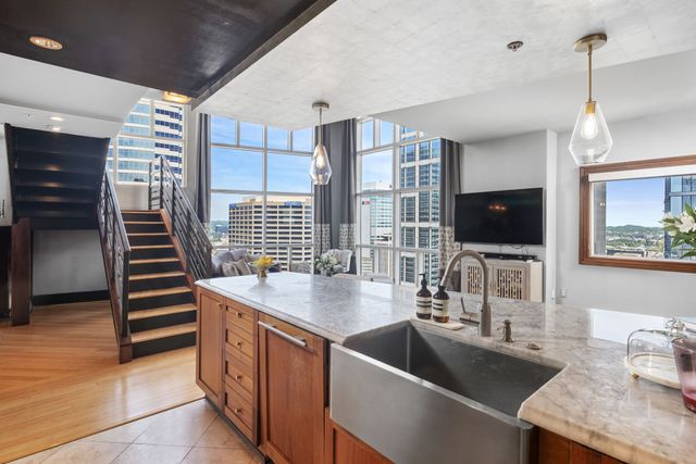 555 Church St Apt 2301, Nashville, TN 37219