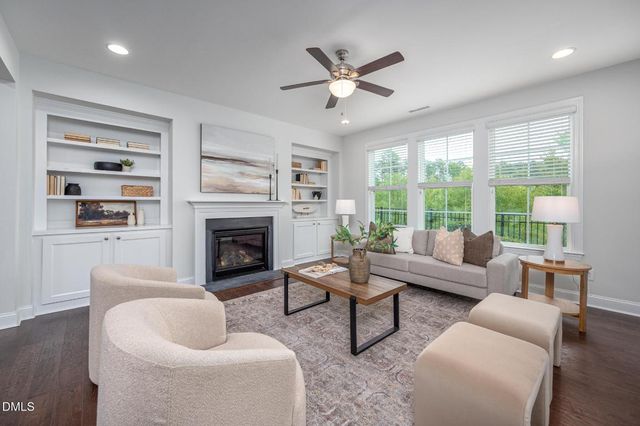 942 River Bark Place, Cary, NC 27519
