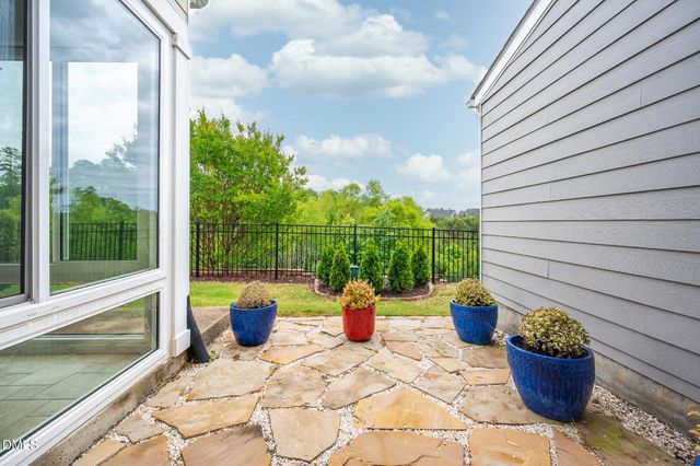 942 River Bark Place, Cary, NC 27519