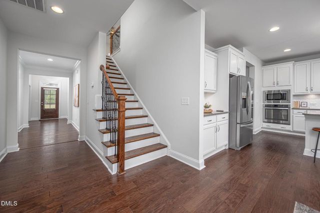 942 River Bark Place, Cary, NC 27519