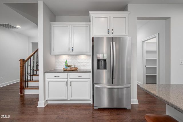 942 River Bark Place, Cary, NC 27519