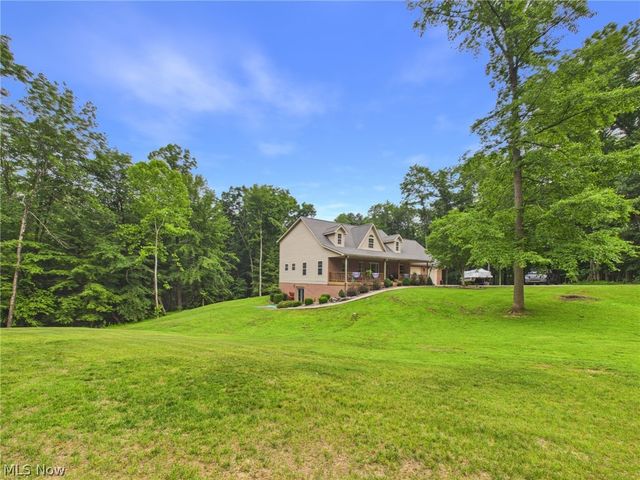 201 Addison Drive, Parkersburg, WV 26104