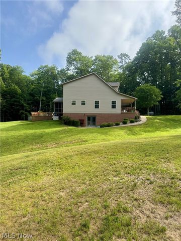 201 Addison Drive, Parkersburg, WV 26104