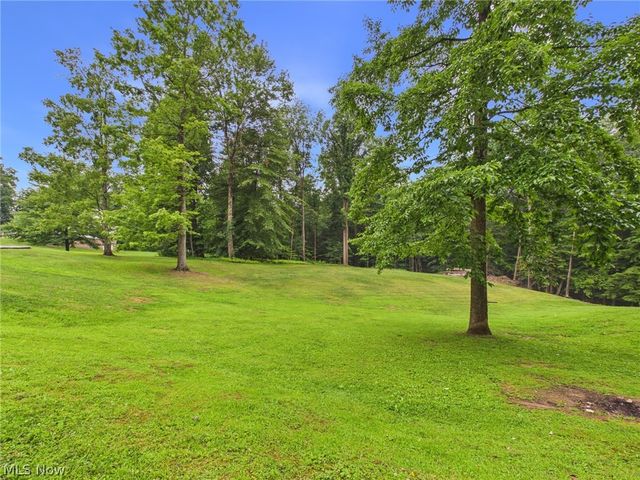 201 Addison Drive, Parkersburg, WV 26104