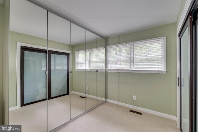 1816 MIDLOTHIAN CT, Vienna, VA 22182
