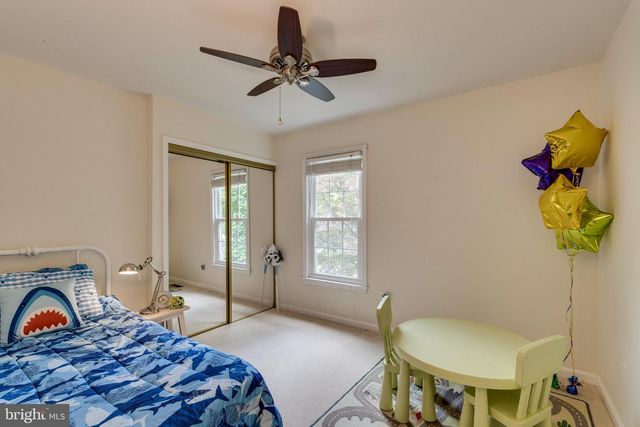 1816 MIDLOTHIAN CT, Vienna, VA 22182