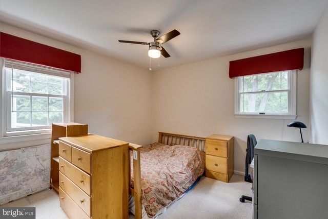 1816 MIDLOTHIAN CT, Vienna, VA 22182