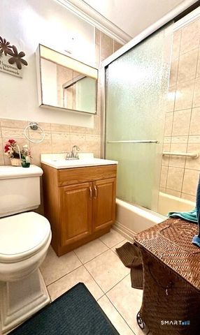 71 Strawberry Hill Avenue APT 221, Stamford, CT 06902