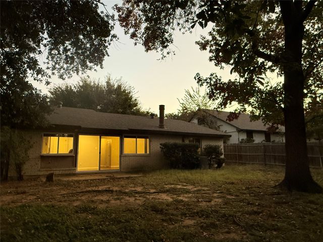 406 Shelmar Drive, Euless, TX 76039