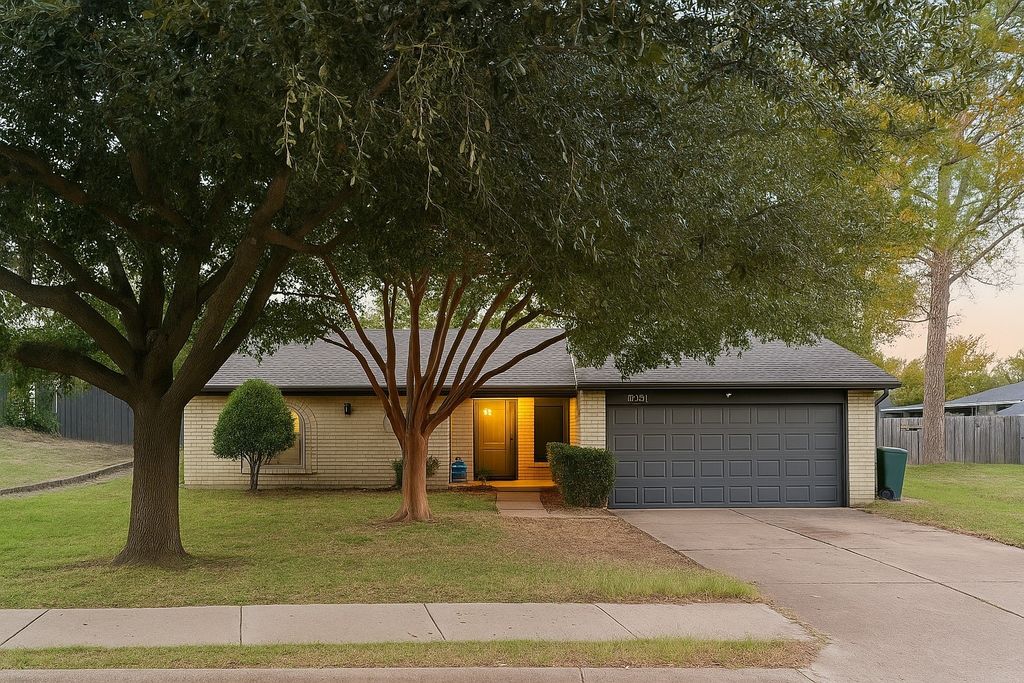 406 Shelmar Drive, Euless, TX 76039
