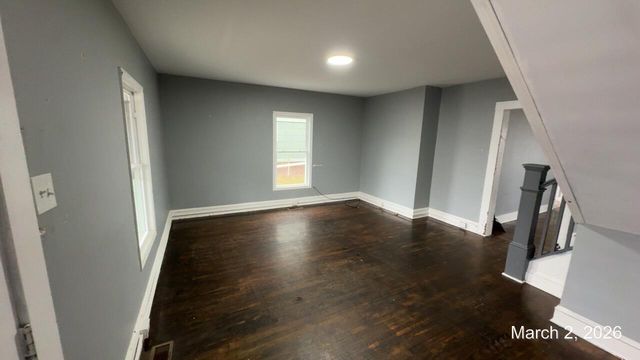 E 305 Chestnut ST, Covington, VA 24426