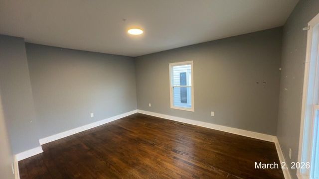 E 305 Chestnut ST, Covington, VA 24426