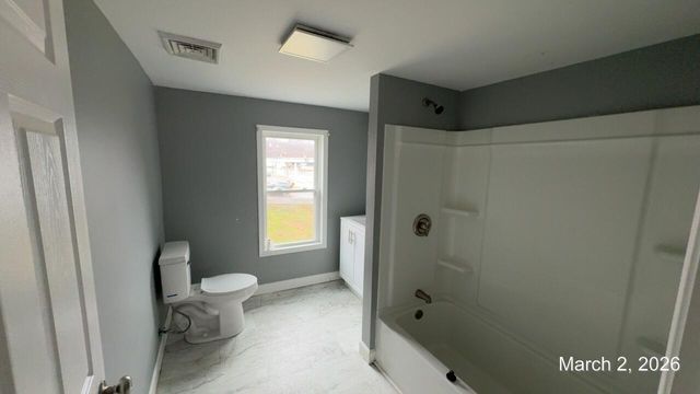 E 305 Chestnut ST, Covington, VA 24426