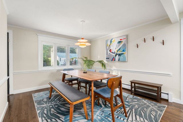 20 Albert St, Waltham, MA 02453