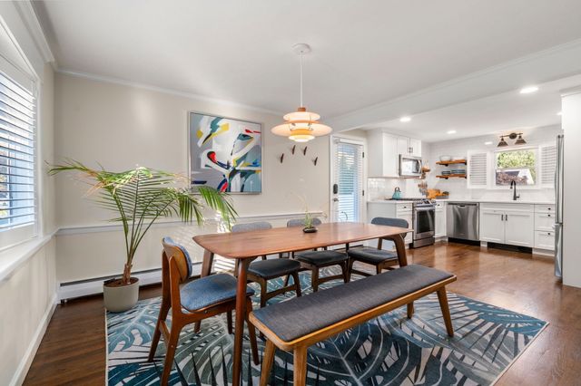 20 Albert St, Waltham, MA 02453