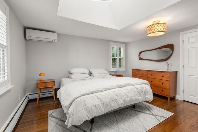 20 Albert St, Waltham, MA 02453
